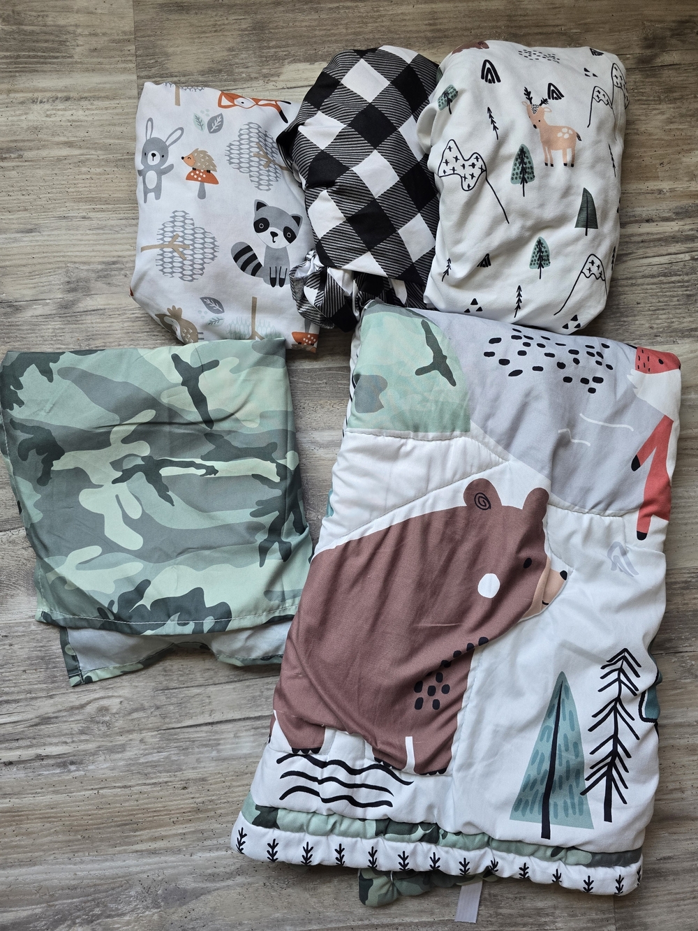Unbranded Kids Bear & Woodland Pattern Quilted Bibs - Multi Color